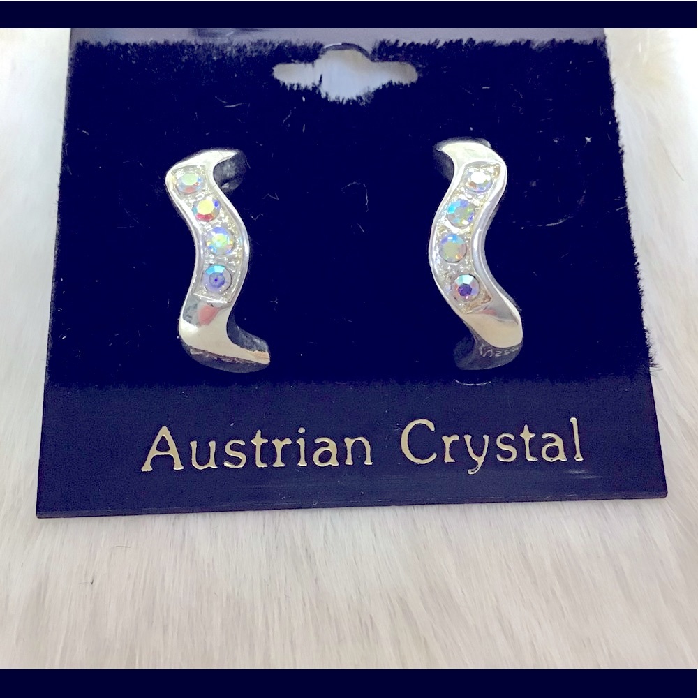 Women’s Austrian Crystal Pierced Earrings